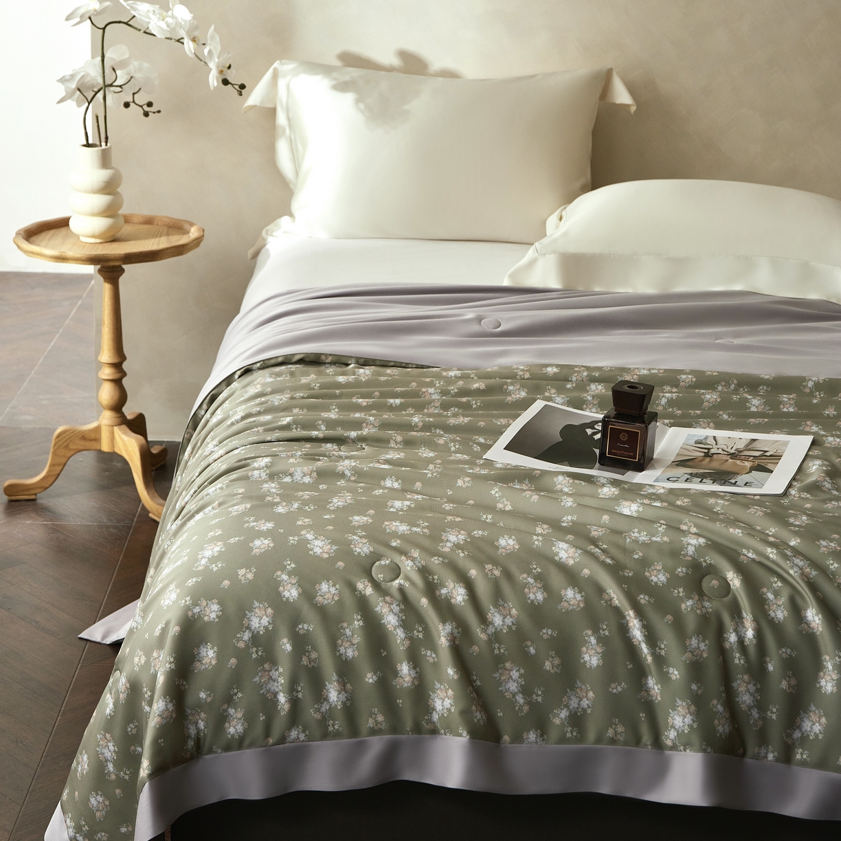 91家纺网 家纺一手货源 找家纺 2025新款【DM】莫代尔印花小碎花夏被-风格一 琉璃（绿）