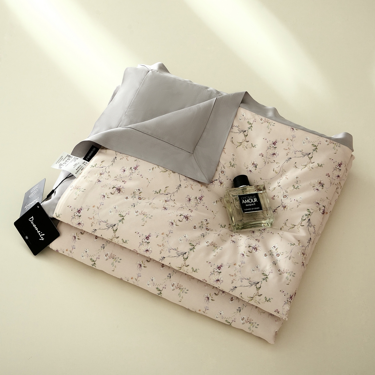 91家纺网 家纺一手货源 找家纺 2025新款【DM】莫代尔印花小碎花夏被-风格一 清蔓