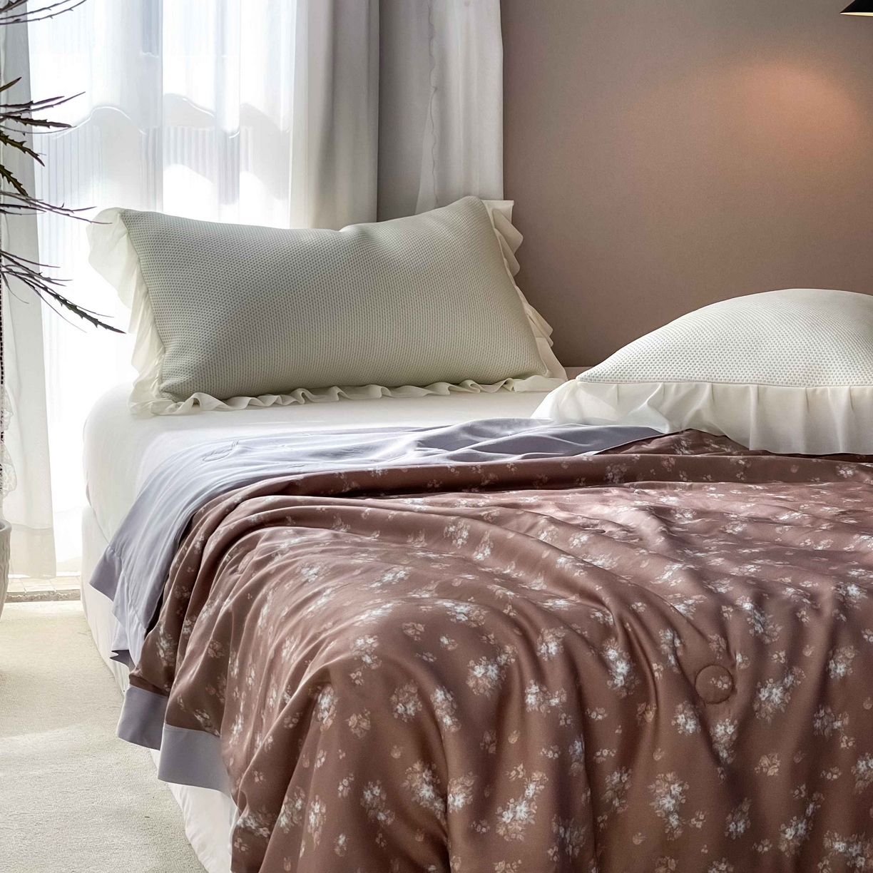 91家纺网 家纺一手货源 找家纺 南通朵美纺织品有限公司 2025新款【DM】莫代尔印花小碎花夏被-风格二 琉璃（咖）