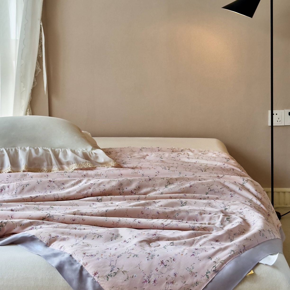 91家纺网 家纺一手货源 找家纺 南通朵美纺织品有限公司 2025新款【DM】莫代尔印花小碎花夏被-风格二 清蔓