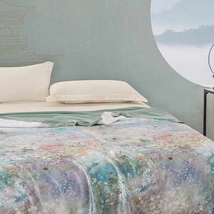 91家纺网 家纺一手货源 找家纺 薇玛仕 2025新款100支兰精天丝数码印花可水洗蚕丝夏凉被空调被 维多利亚 蓝