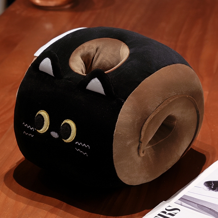 91家纺网 家纺一手货源 找家纺 （总）仟亿莱 2025新款猫咪瑞士卷带孔午睡枕