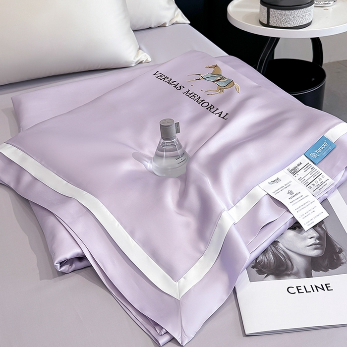 91家纺网 家纺一手货源 找家纺 薇玛仕 2025新款绣花款80支兰精天丝可水洗蚕丝夏凉被空调被 静谧紫