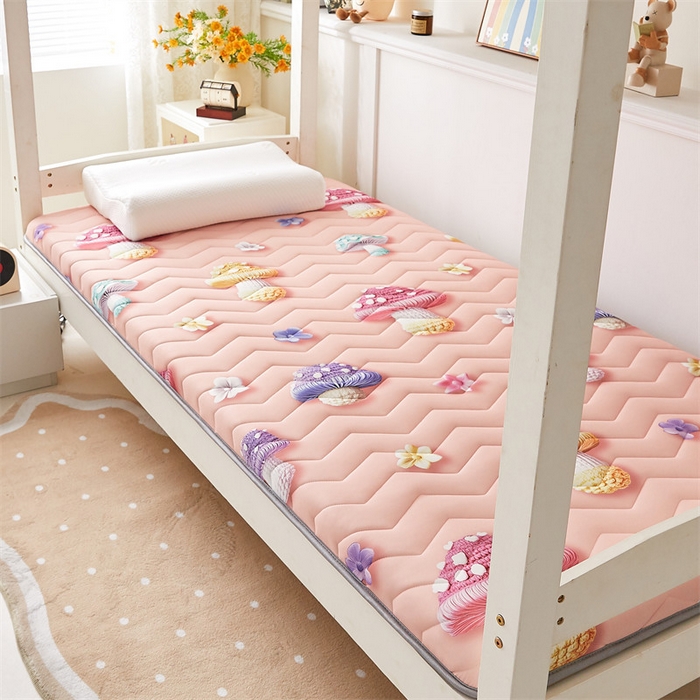 91家纺网 家纺一手货源 找家纺 寐珂家纺 2025A类针织棉记忆棉床垫 奇幻蘑菇