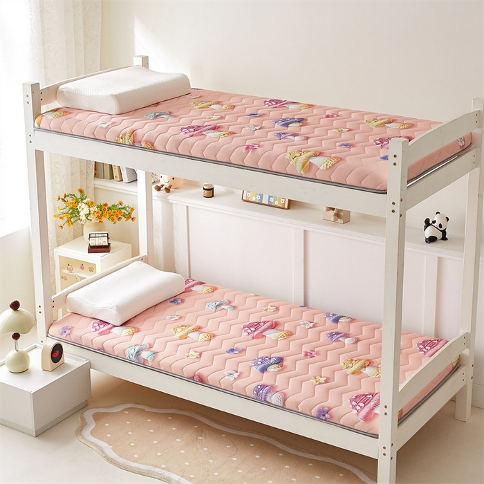 91家纺网 家纺一手货源 找家纺 寐珂家纺 2025A类针织棉记忆棉床垫 奇幻蘑菇