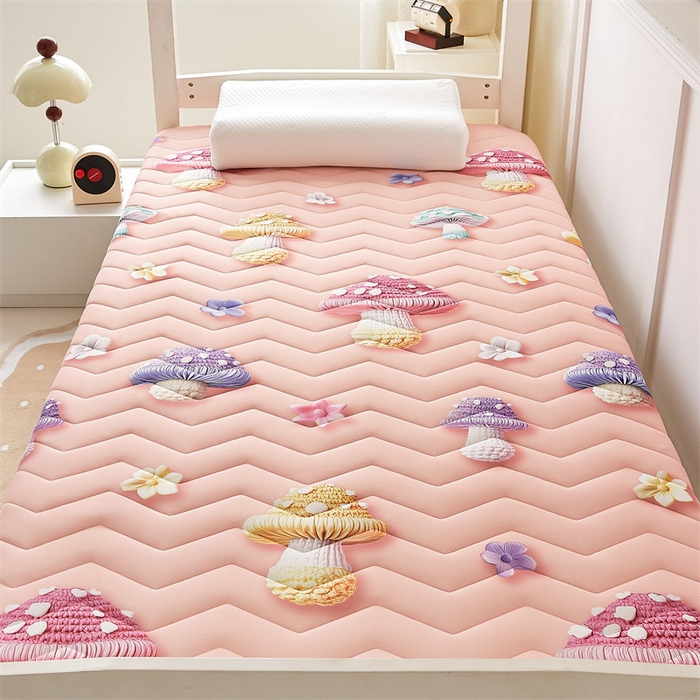 91家纺网 家纺一手货源 找家纺 寐珂家纺 2025A类针织棉记忆棉床垫 奇幻蘑菇