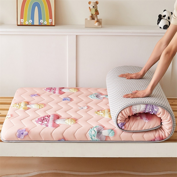 91家纺网 家纺一手货源 找家纺 寐珂家纺 2025A类针织棉记忆棉床垫 奇幻蘑菇