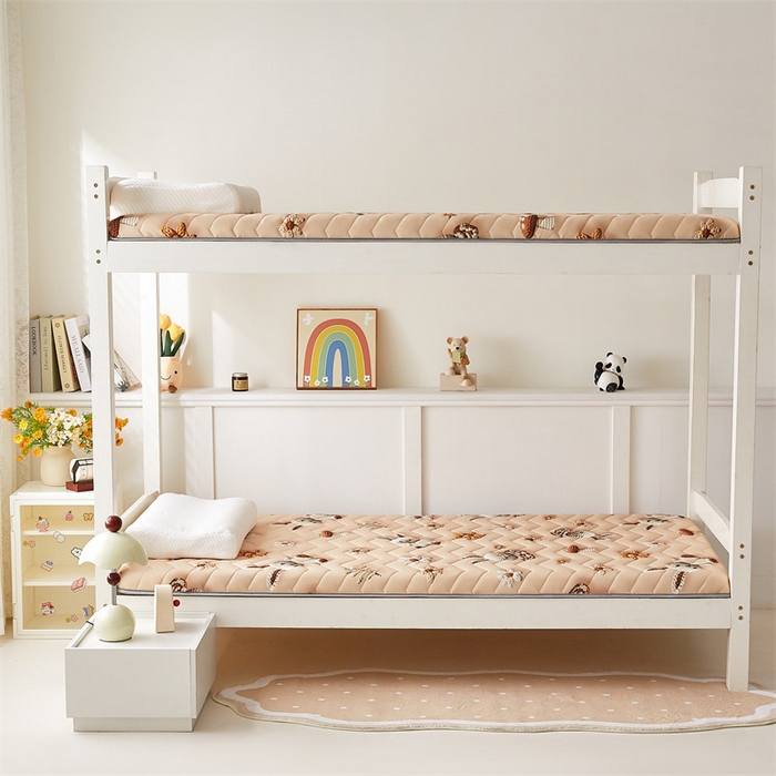 91家纺网 家纺一手货源 找家纺 寐珂家纺 2025A类针织棉记忆棉床垫 森语小兔