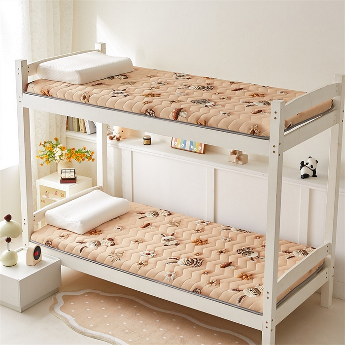 91家纺网 家纺一手货源 找家纺 寐珂家纺 2025A类针织棉记忆棉床垫 森语小兔