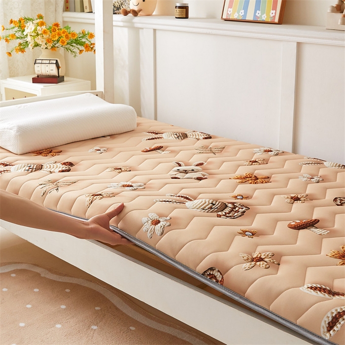 91家纺网 家纺一手货源 找家纺 寐珂家纺 2025A类针织棉记忆棉床垫 森语小兔