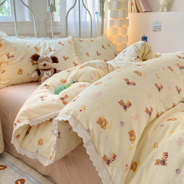 91家纺网 家纺一手货源 找家纺 曼之夏 2025新款小清新全棉双层纱四件套 黄油小熊