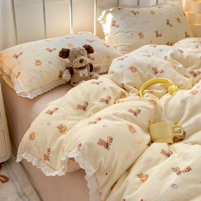 91家纺网 家纺一手货源 找家纺 曼之夏 2025新款小清新全棉双层纱四件套 黄油小熊