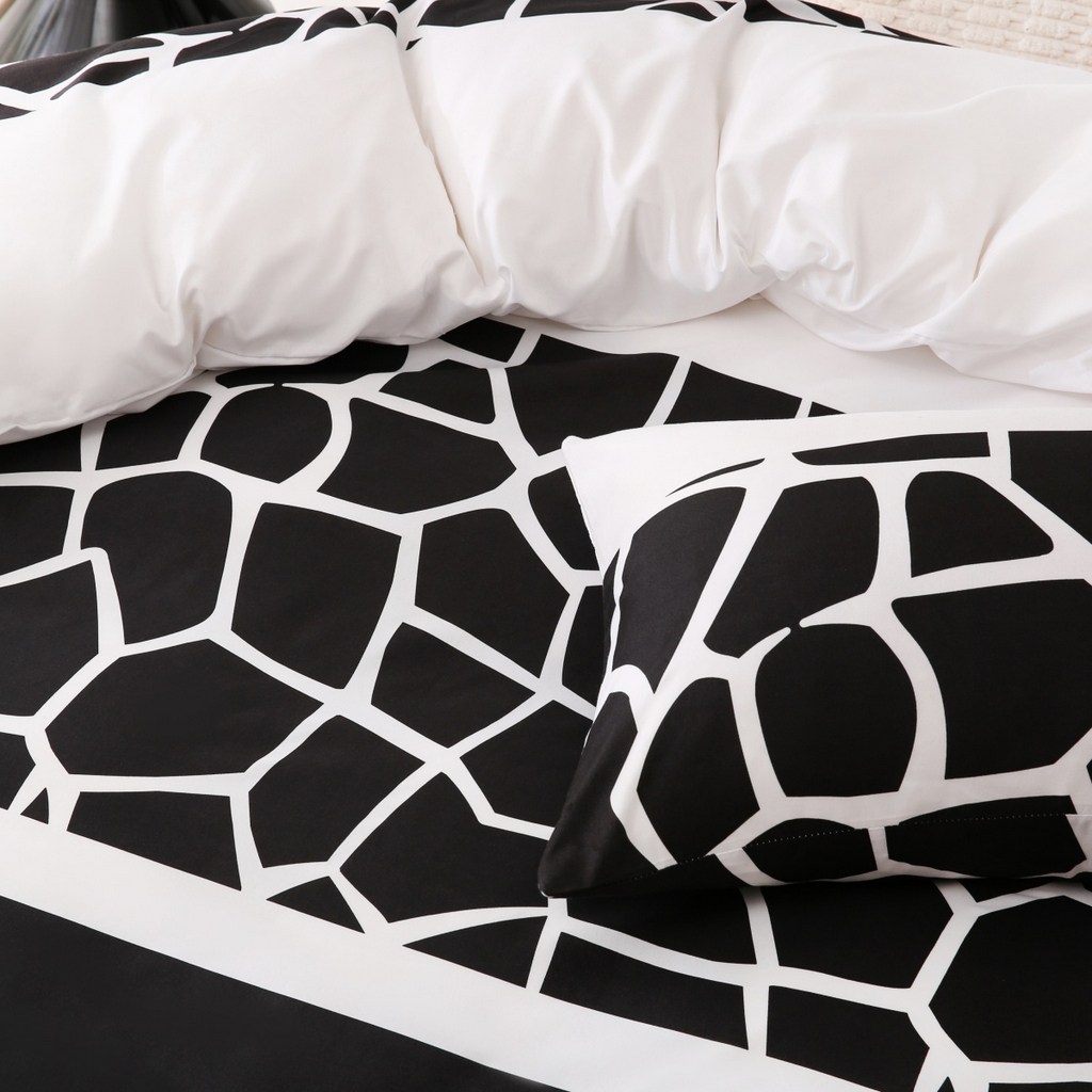 91家纺网 家纺一手货源 找家纺 子不语家纺2025新款跨境外贸 大版印花三件套亚马逊Temu速卖 通Shein沃尔玛专供 84长颈鹿斑马