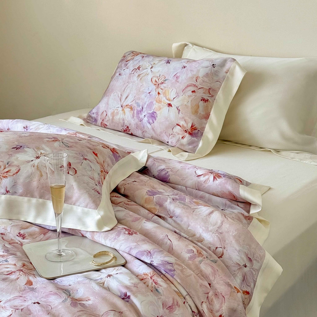 91家纺网 家纺一手货源 找家纺 （总）馨蕊家居 2025新款春夏新品天丝印花80SLF奥地利兰精天丝四件套-告白