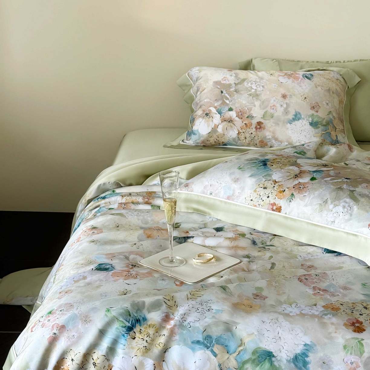 91家纺网 家纺一手货源 找家纺 （总）馨蕊家居 2025新款80SLF奥地利兰精天丝夏被四件套-朵美