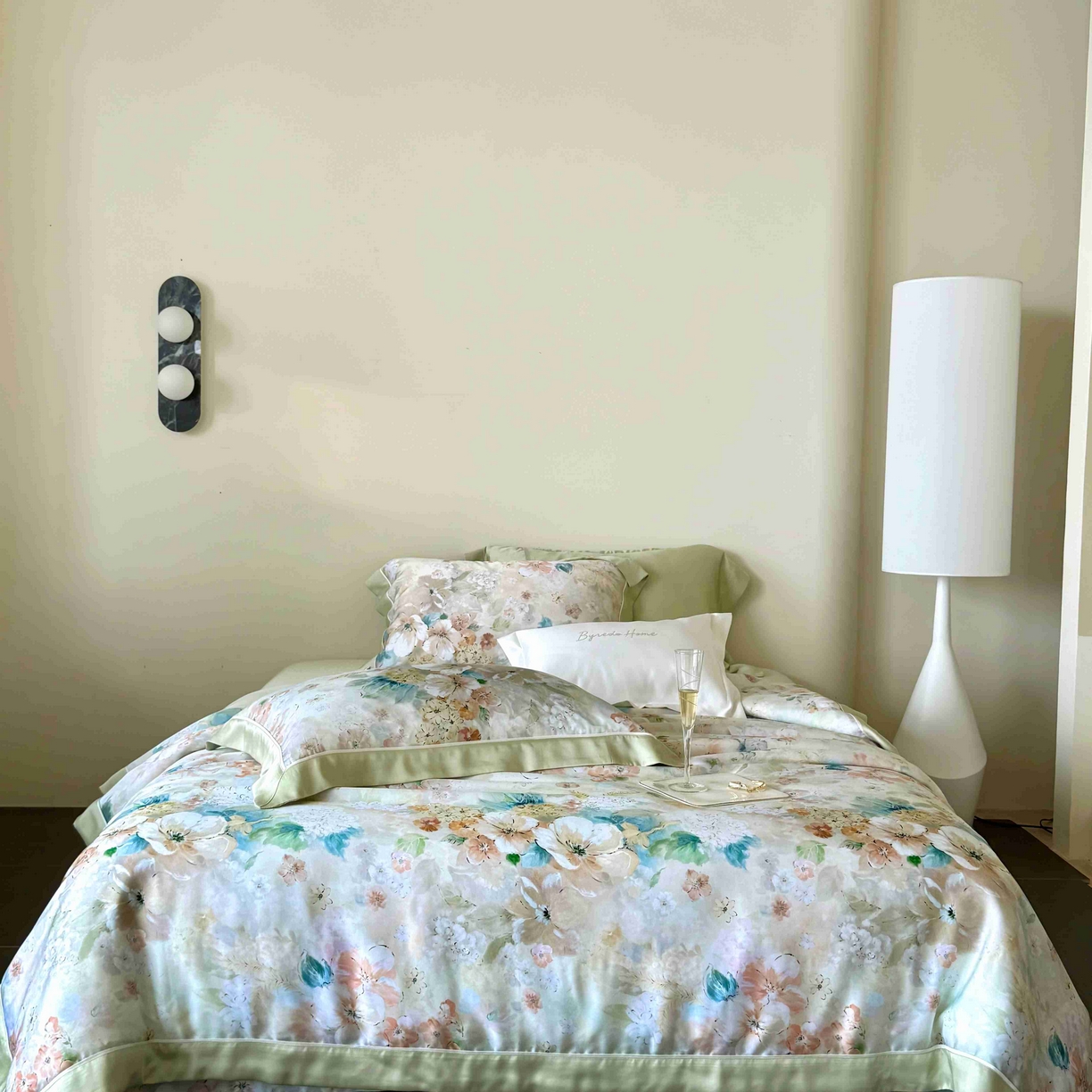 91家纺网 家纺一手货源 找家纺 （总）馨蕊家居 2025新款80SLF奥地利兰精天丝夏被四件套-朵美