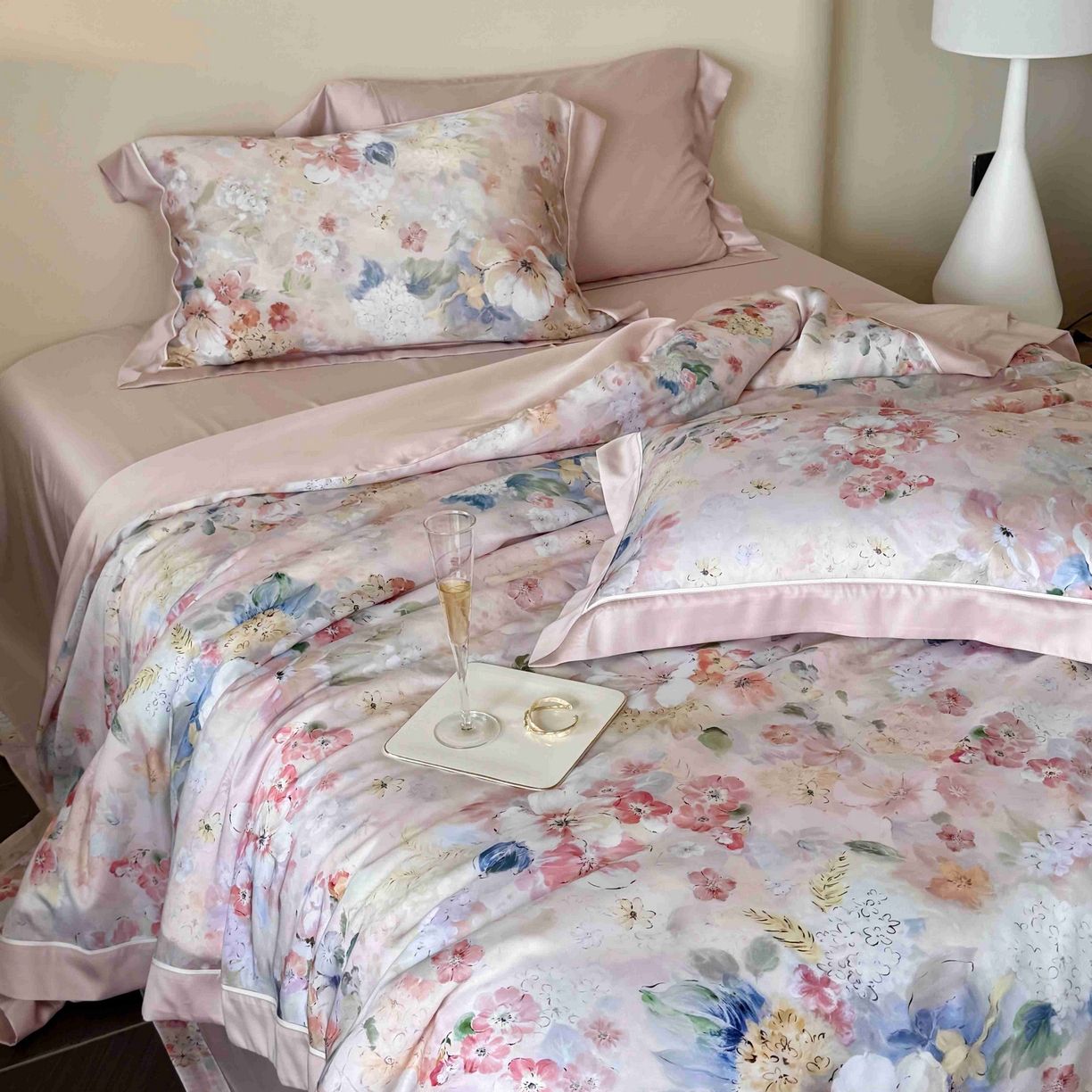 91家纺网 家纺一手货源 找家纺 馨蕊家居 2025新款80SLF奥地利兰精天丝夏被四件套-朵美 夏被朵美-蔷薇粉