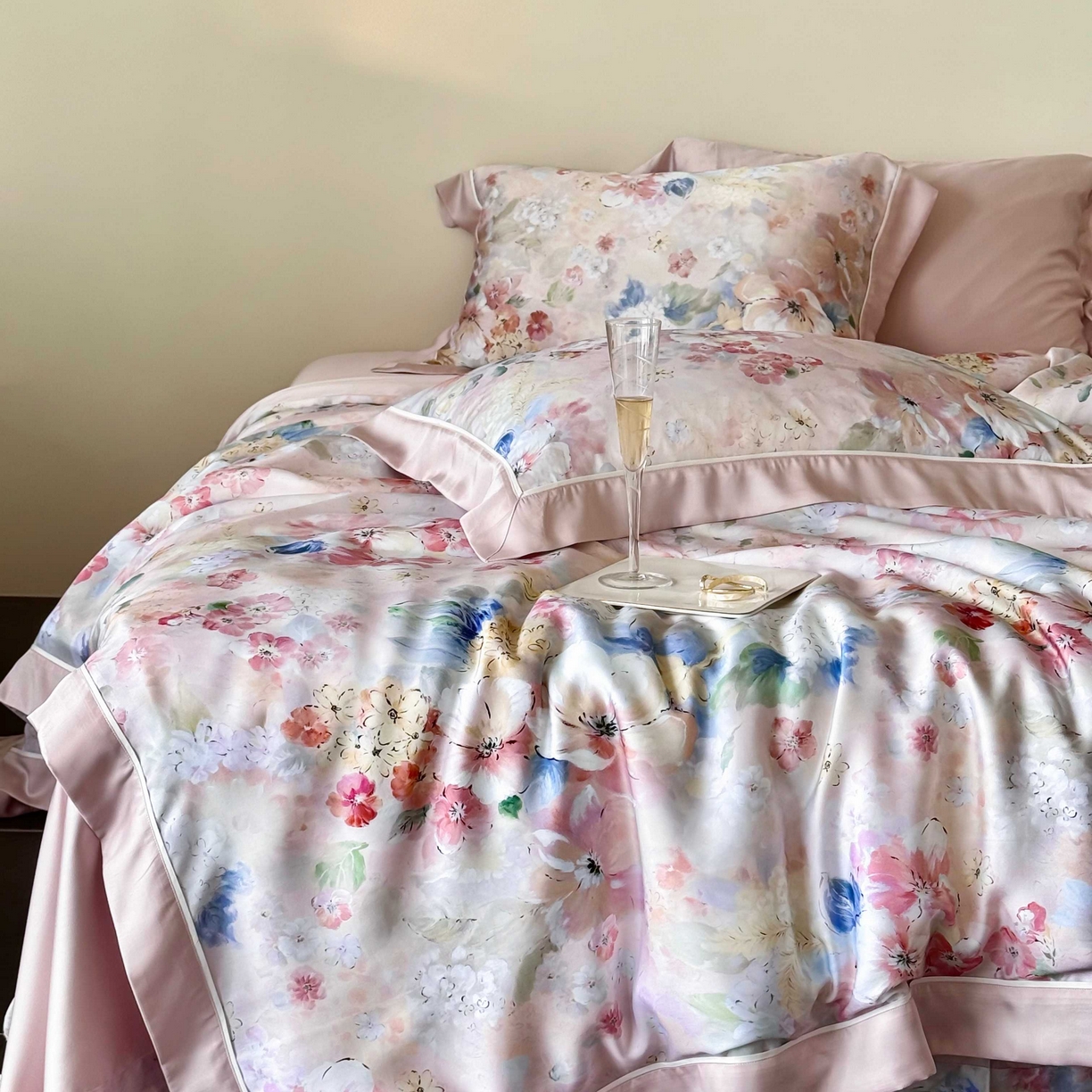 91家纺网 家纺一手货源 找家纺 馨蕊家居 2025新款80SLF奥地利兰精天丝夏被四件套-朵美 夏被朵美-蔷薇粉