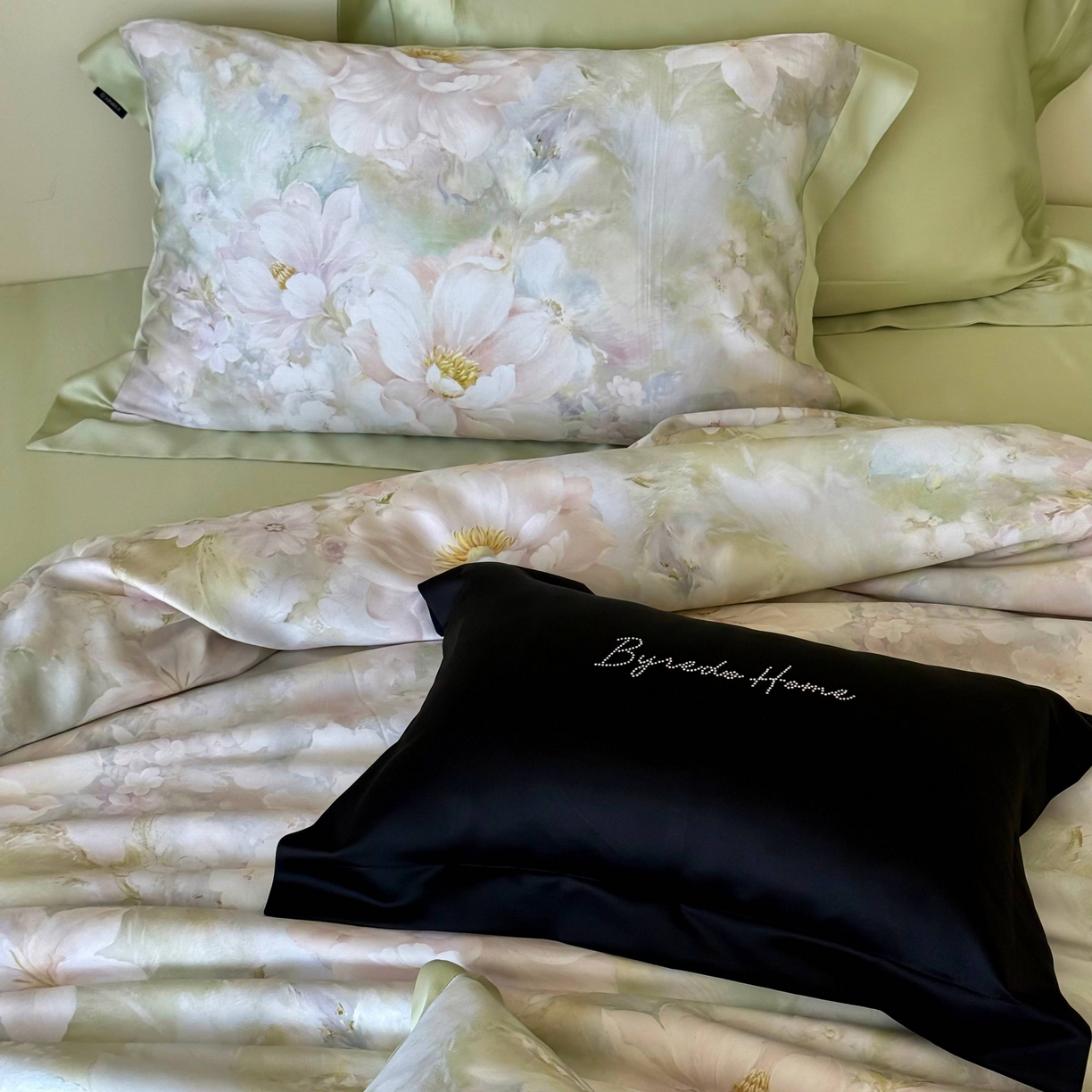 91家纺网 家纺一手货源 找家纺 （总）馨蕊家居 2025新款春夏新品天丝印花80SLF奥地利兰精天丝四件套-初见