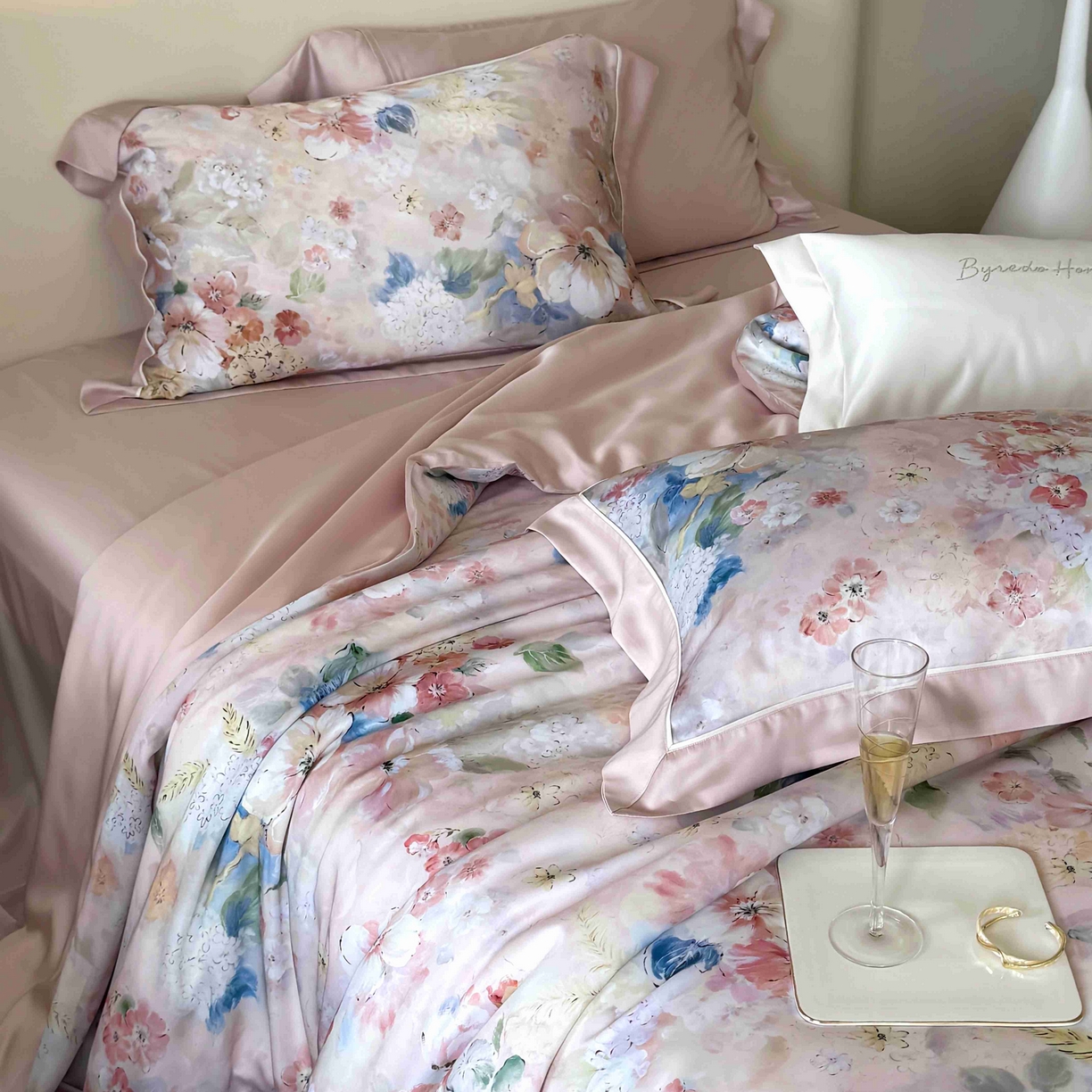 91家纺网 家纺一手货源 找家纺 馨蕊家居 2025新款春夏新品天丝印花80SLF奥地利兰精天丝四件套-朵美 天丝朵美-蔷薇粉