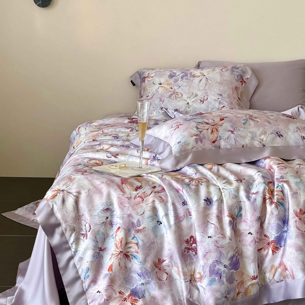 91家纺网 家纺一手货源 找家纺 （总）馨蕊家居 2025新款春夏新品天丝印花80SLF奥地利兰精天丝夏被四件套-告白