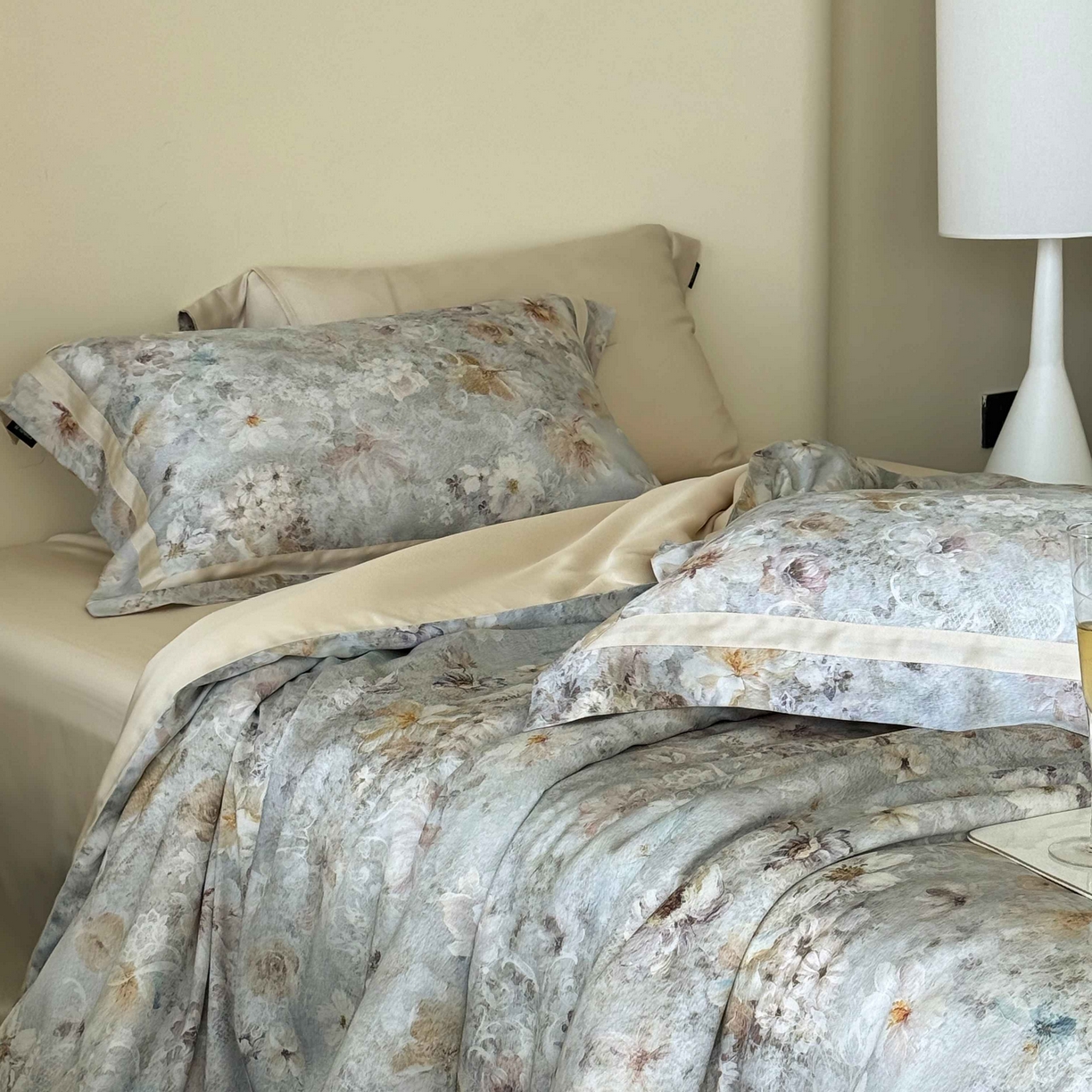 91家纺网 家纺一手货源 找家纺 馨蕊家居  2025新款春夏新品天丝印花80SLF奥地利兰精天丝四件套-云烟 天丝云烟-氧气绿