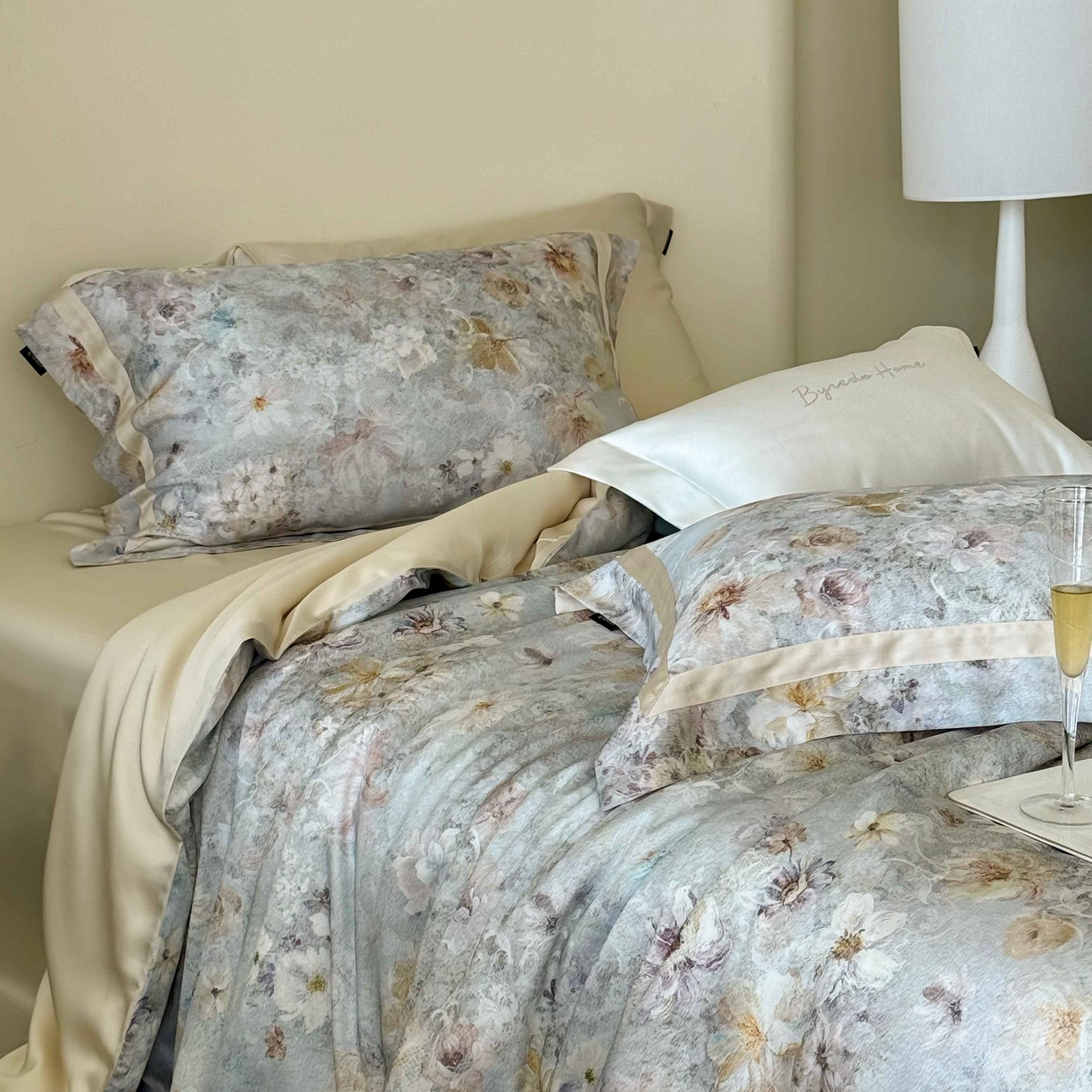 91家纺网 家纺一手货源 找家纺 馨蕊家居  2025新款春夏新品天丝印花80SLF奥地利兰精天丝四件套-云烟 天丝云烟-氧气绿