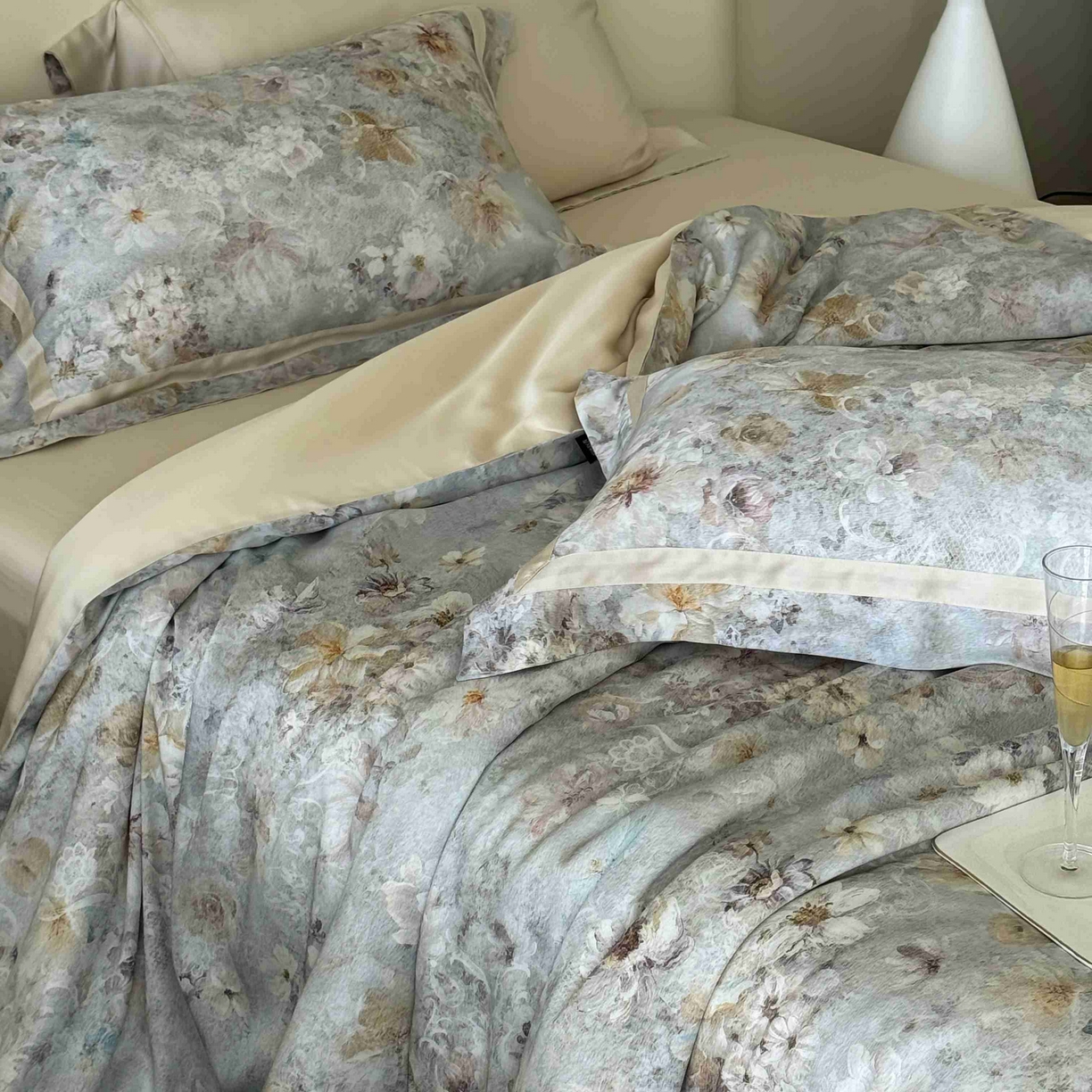 91家纺网 家纺一手货源 找家纺 馨蕊家居  2025新款春夏新品天丝印花80SLF奥地利兰精天丝四件套-云烟 天丝云烟-氧气绿