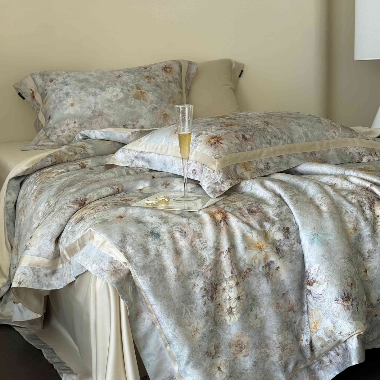 91家纺网 家纺一手货源 找家纺 馨蕊家居  2025新款春夏新品天丝印花80SLF奥地利兰精天丝四件套-云烟 天丝云烟-氧气绿