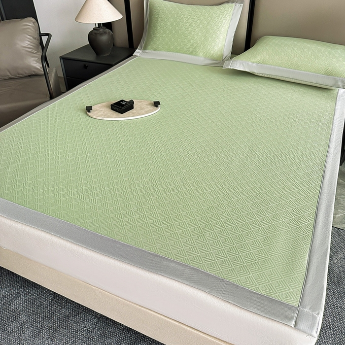 91家纺网 家纺一手货源 找家纺 紫碧螺2025新款冰丝复合加厚软床垫 豆绿色