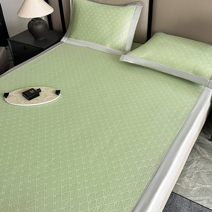 91家纺网 家纺一手货源 找家纺 紫碧螺2025新款冰丝复合加厚软床垫 豆绿色