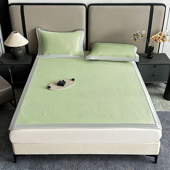 91家纺网 家纺一手货源 找家纺 紫碧螺2025新款冰丝复合加厚软床垫 豆绿色