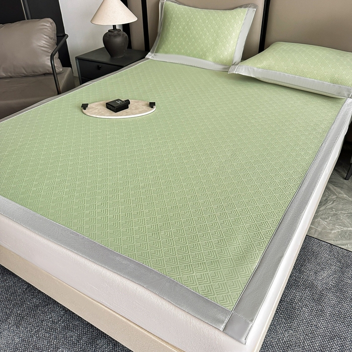 91家纺网 家纺一手货源 找家纺 紫碧螺2025新款冰丝复合加厚软床垫 豆绿色