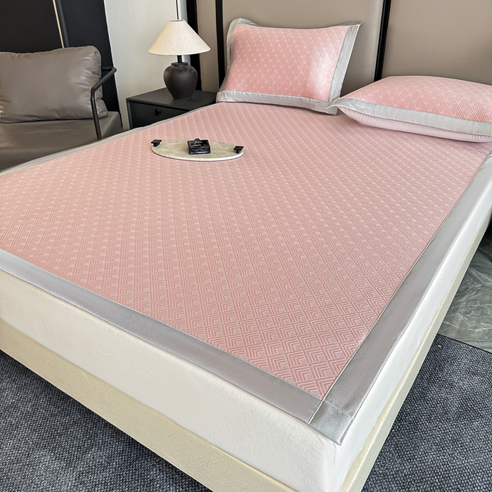 91家纺网 家纺一手货源 找家纺 紫碧螺2025新款冰丝复合加厚软床垫 豆沙色