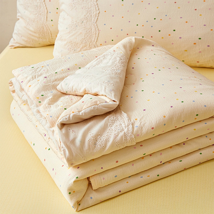 91家纺网 家纺一手货源 找家纺 一霖家纺 2025新款A类云感双层纱夏被夏凉被空调被 小豆丁