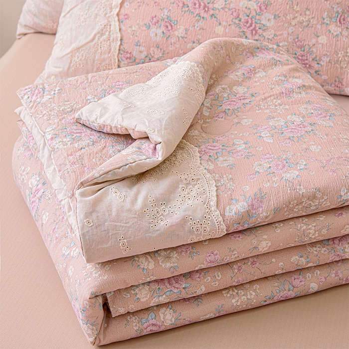 91家纺网 家纺一手货源 找家纺 一霖家纺 2025新款A类云感双层纱夏被夏凉被空调被 遇见春