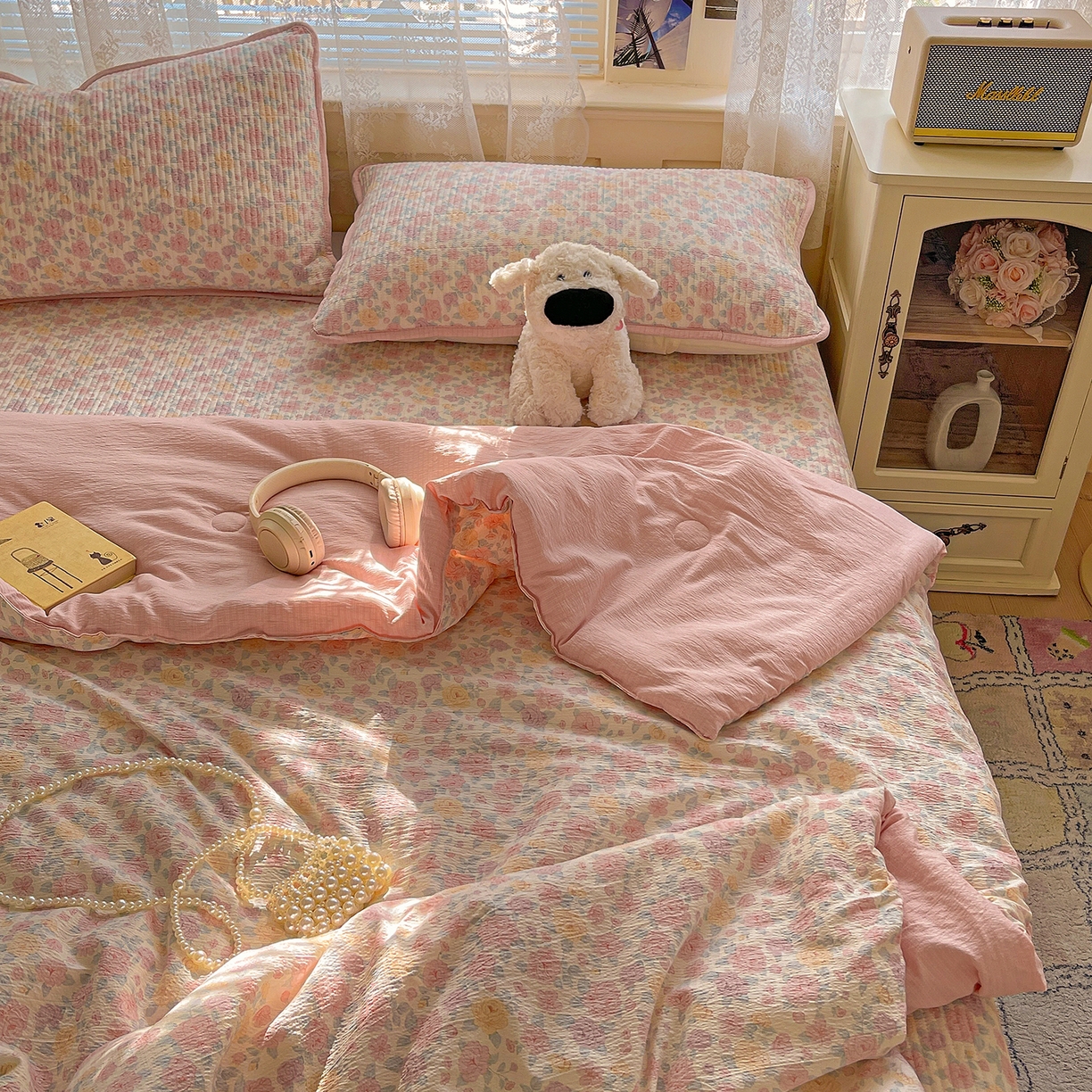 91家纺网 家纺一手货源 找家纺 繁花家居 2025新款超爆款床盖款夏被夏凉被空调被四件套 床盖款-在春风里