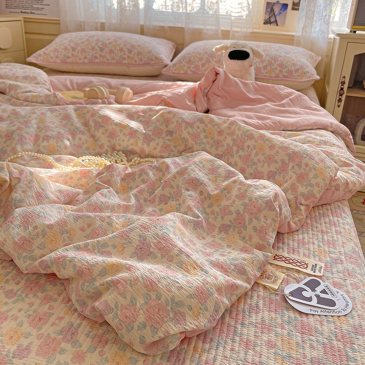 91家纺网 家纺一手货源 找家纺 繁花家居 2025新款超爆款床盖款夏被夏凉被空调被四件套 床盖款-在春风里