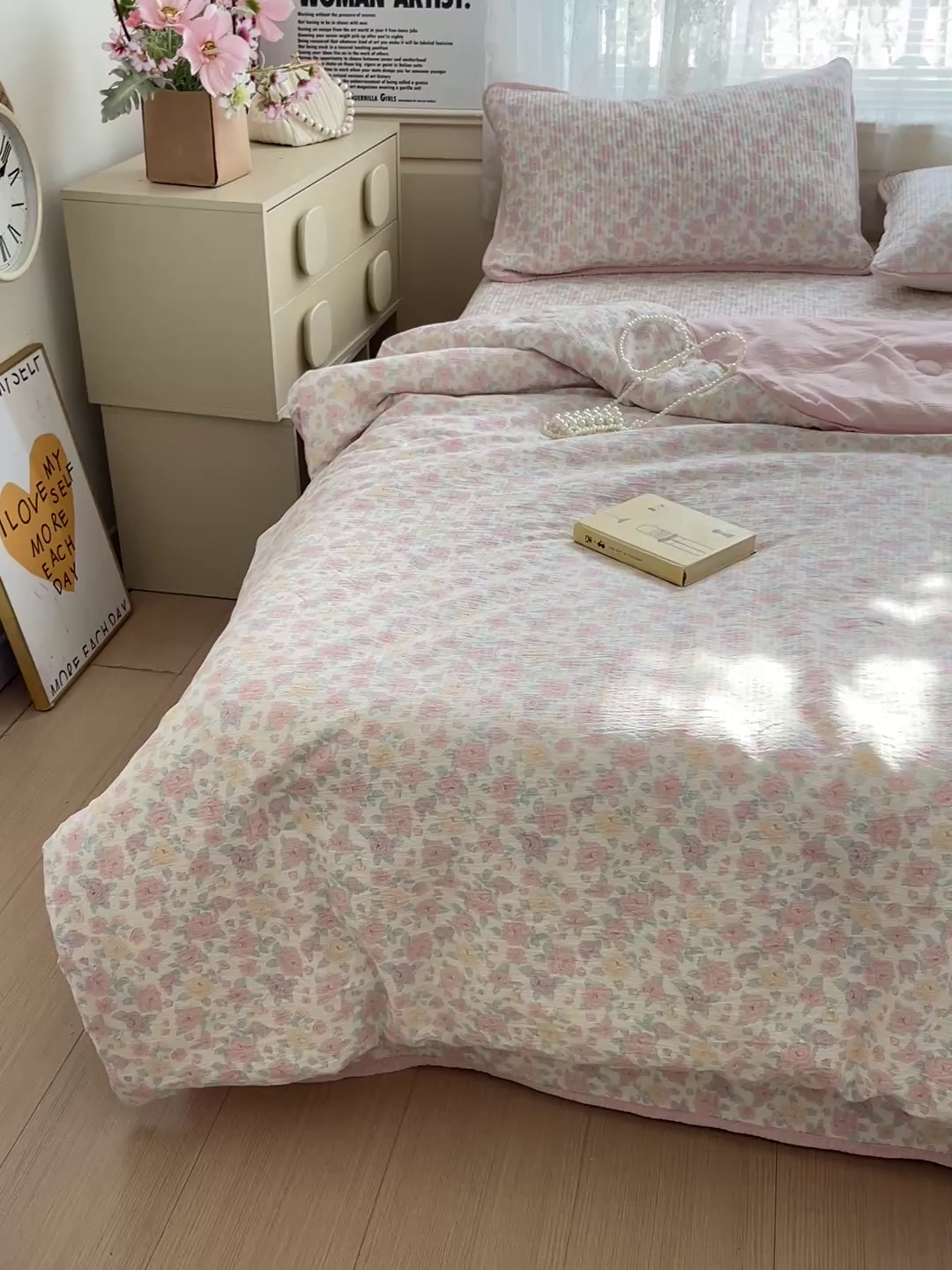 91家纺网 家纺一手货源 找家纺 繁花家居 2025新款超爆款床盖款夏被夏凉被空调被四件套 床盖款-在春风里