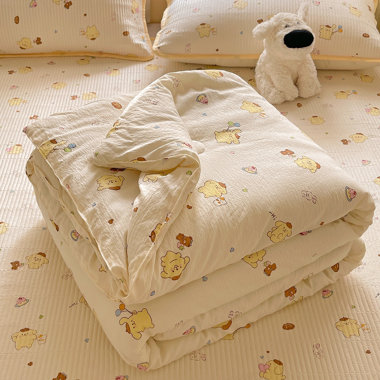 91家纺网 家纺一手货源 找家纺 繁花家居 2025新款超爆款床盖款夏被夏凉被空调被四件套 床盖款-布丁小狗