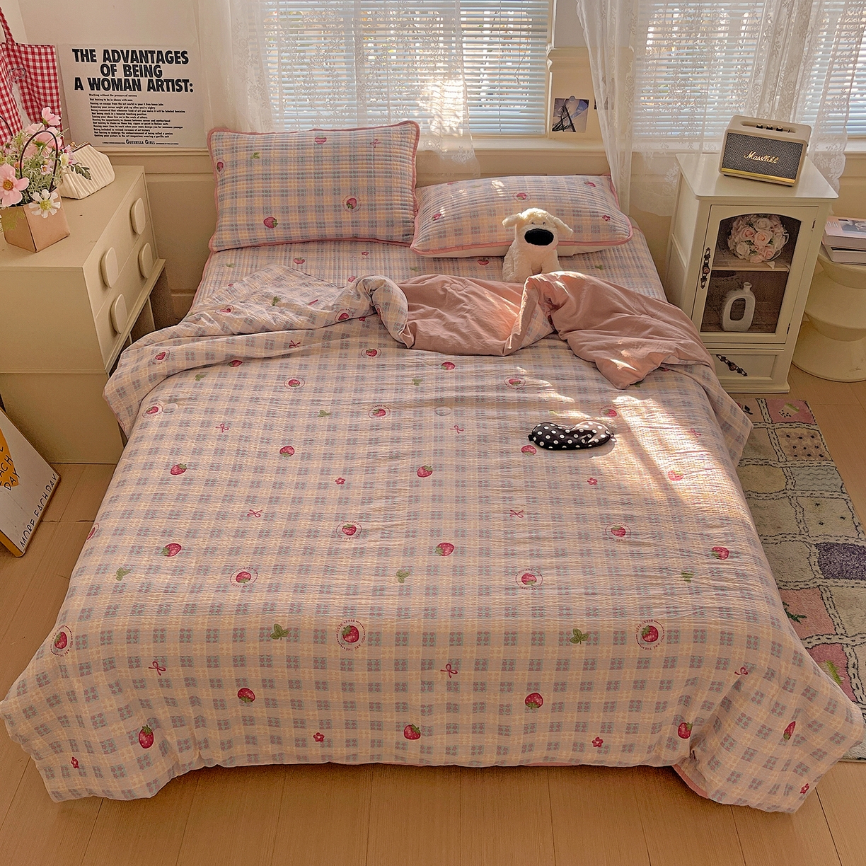 91家纺网 家纺一手货源 找家纺 繁花家居 2025新款超爆款床盖款夏被夏凉被空调被四件套 床盖款-草莓格子