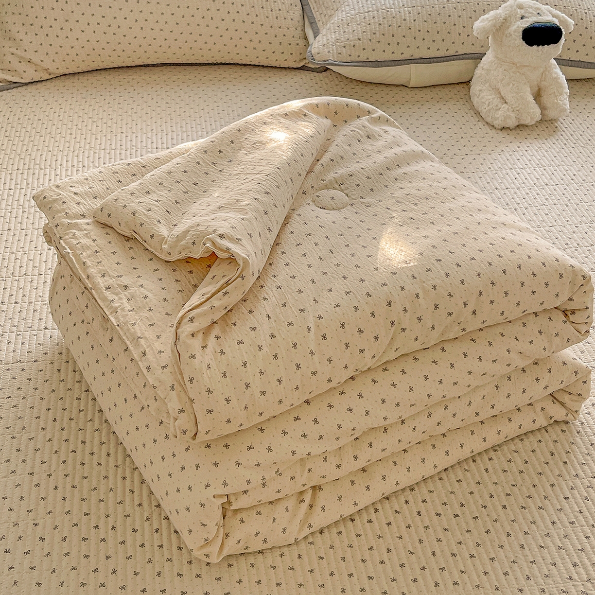 91家纺网 家纺一手货源 找家纺 繁花家居 2025新款超爆款床盖款夏被夏凉被空调被四件套 床盖款-蝴蝶可可