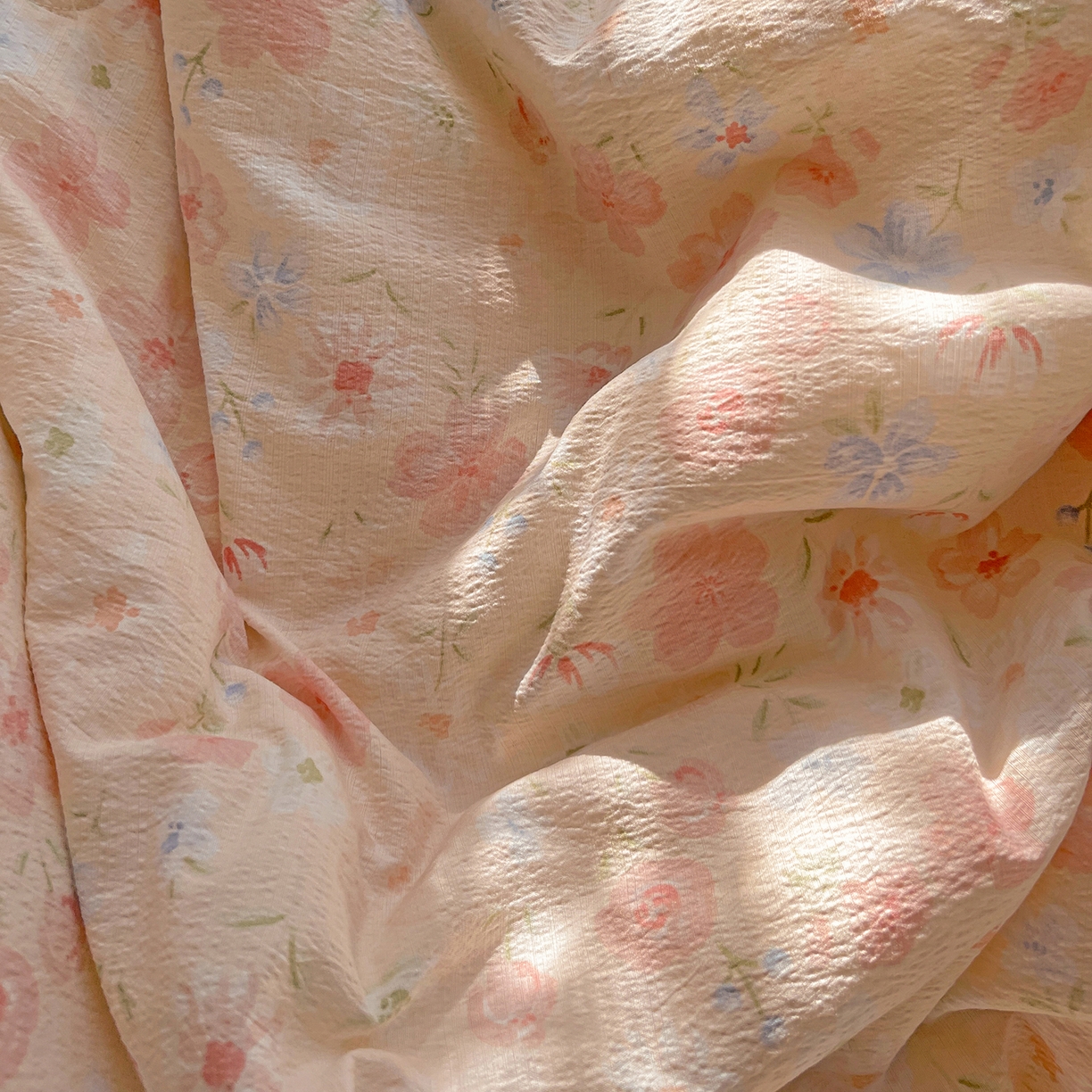 91家纺网 家纺一手货源 找家纺 繁花家居 2025新款超爆款床盖款夏被夏凉被空调被四件套 床盖款-山茶花