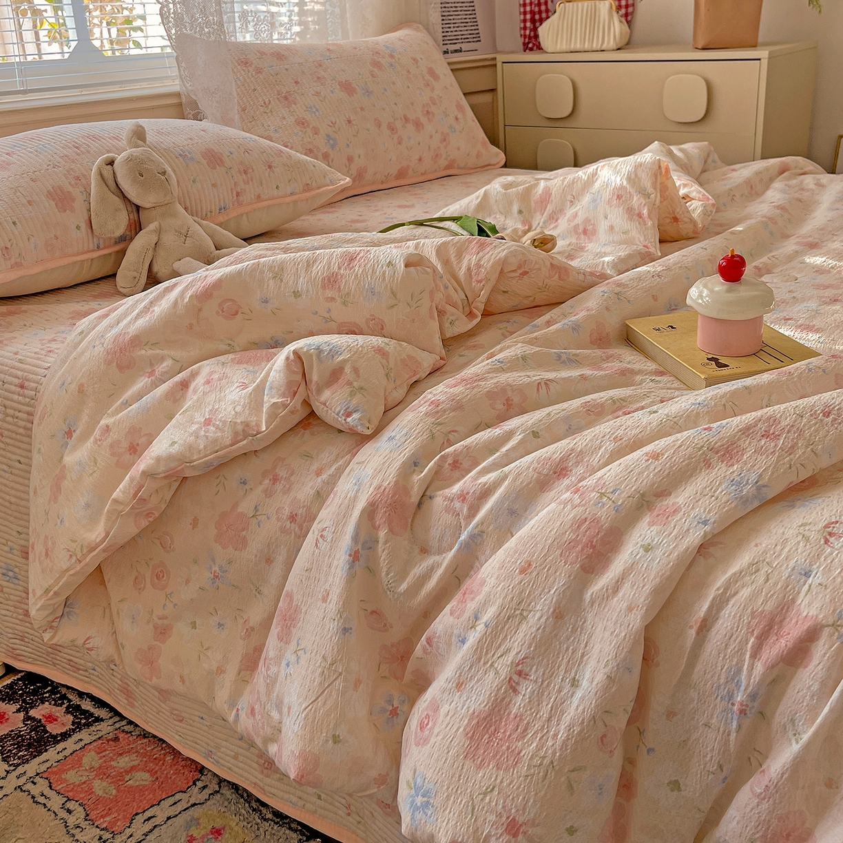 91家纺网 家纺一手货源 找家纺 繁花家居 2025新款超爆款床盖款夏被夏凉被空调被四件套 床盖款-山茶花