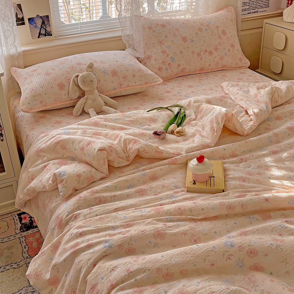 91家纺网 家纺一手货源 找家纺 繁花家居 2025新款超爆款床盖款夏被夏凉被空调被四件套 床盖款-山茶花