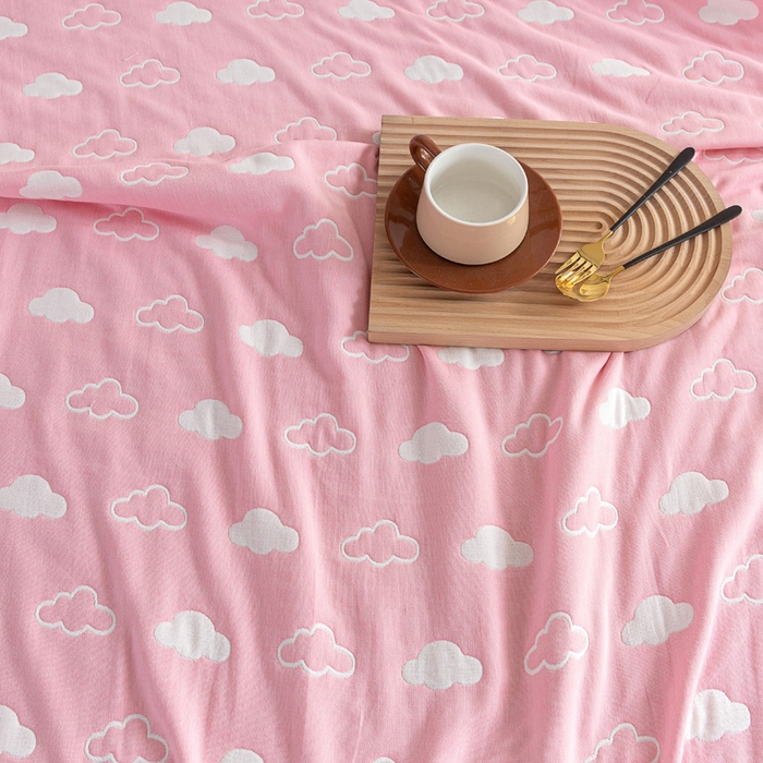 91家纺网 家纺一手货源 找家纺 乐家2023新款A类六层纱全棉纱布毯毛巾被 云朵粉