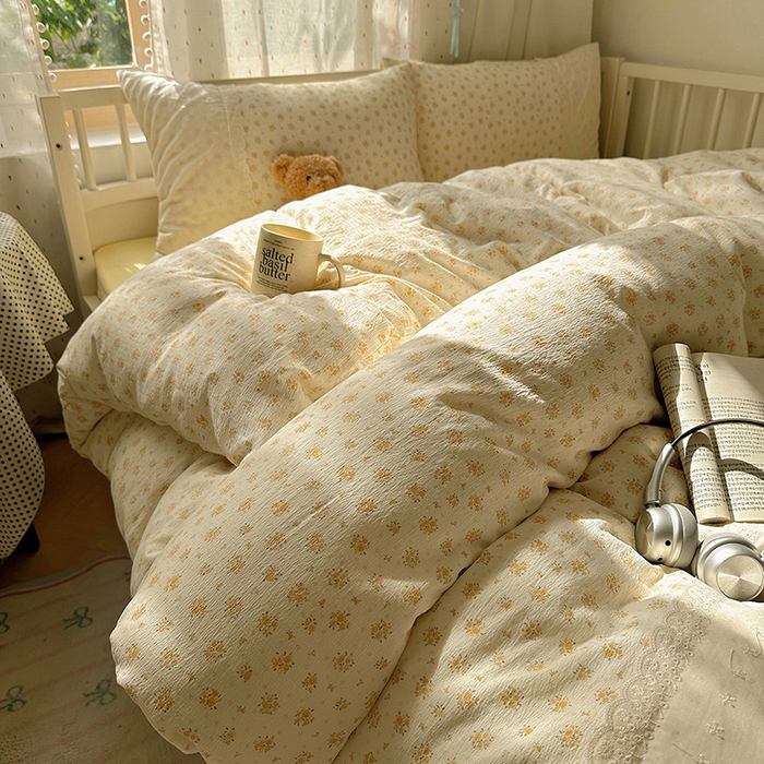 91家纺网 家纺一手货源 找家纺 沐芷 2025 蕾丝花边A类木棉双层纱四件套公主风床单被套宿舍三件套少女心 宽花边-蜜糖黄花