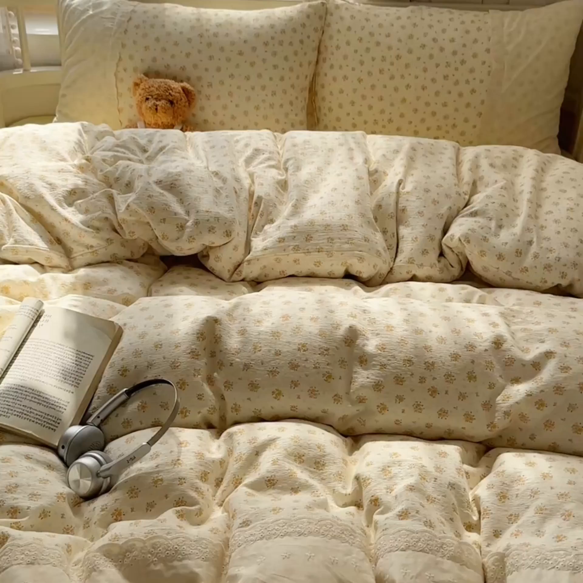 91家纺网 家纺一手货源 找家纺 沐芷 2025 蕾丝花边A类木棉双层纱四件套公主风床单被套宿舍三件套少女心 宽花边-蜜糖黄花