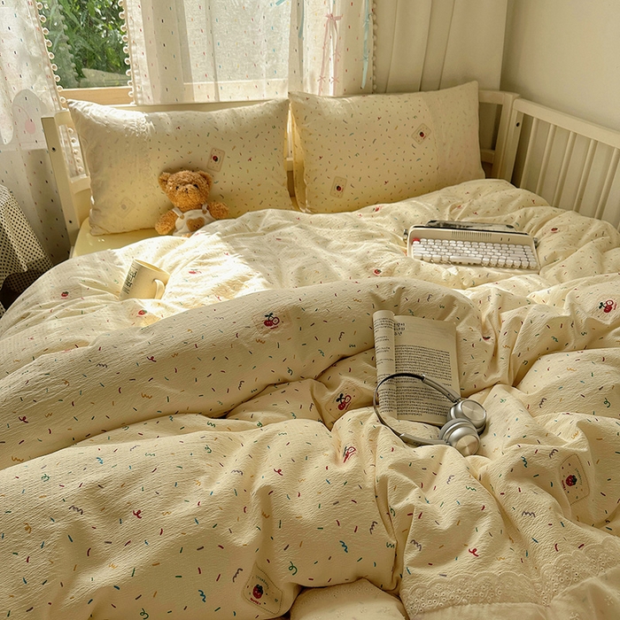 91家纺网 家纺一手货源 找家纺 沐芷 2025 蕾丝花边A类木棉双层纱四件套公主风床单被套宿舍三件套少女心 宽花边-甜心草莓