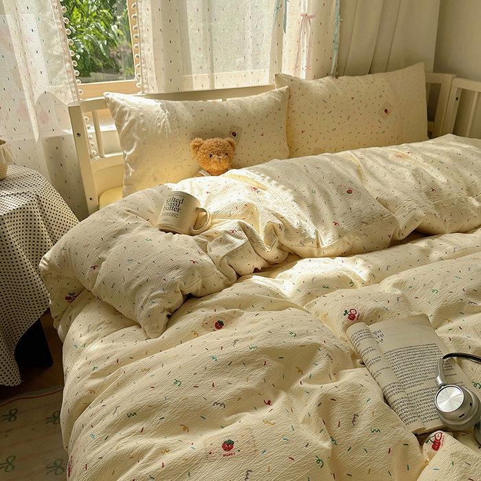 91家纺网 家纺一手货源 找家纺 沐芷 2025 蕾丝花边A类木棉双层纱四件套公主风床单被套宿舍三件套少女心 宽花边-甜心草莓